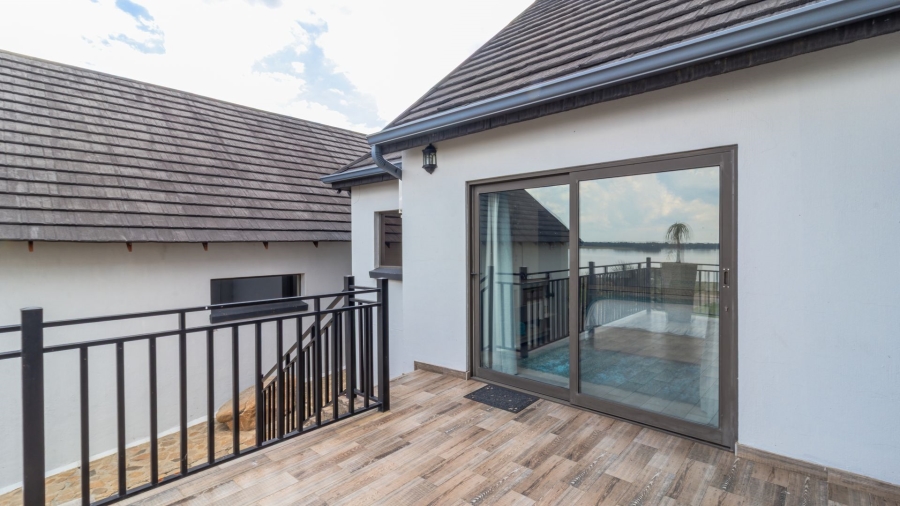 5 Bedroom Property for Sale in Oranjeville Free State